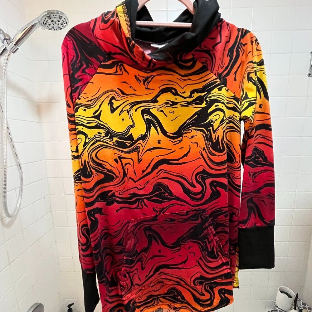 LuLaRoe Lava Flame Print Medium Hoodie Excellent Condition